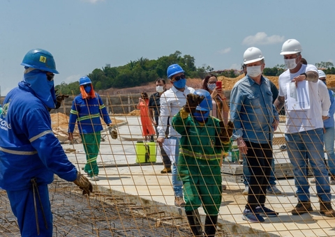 Terminal 6 deve ser entregue em dezembro, garante prefeito de Manaus