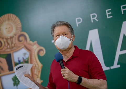 Prefeito de Manaus negocia compra de vacinas contra covid-19