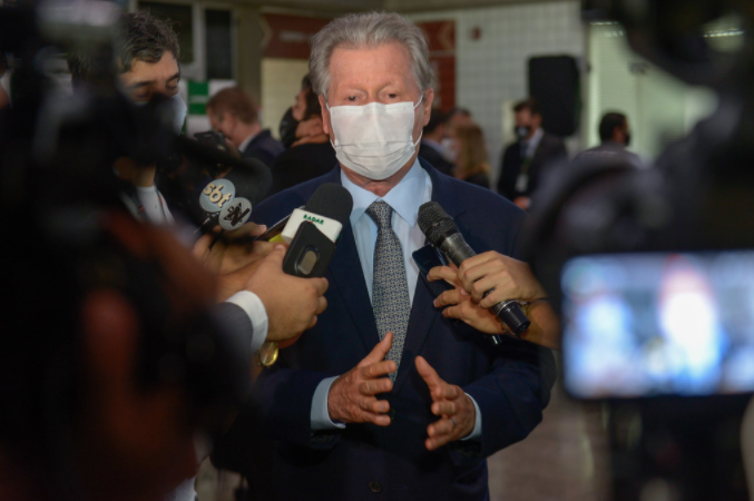 ‘Não vou deixar dívidas’, diz Arthur, sobre processo de transição em Manaus