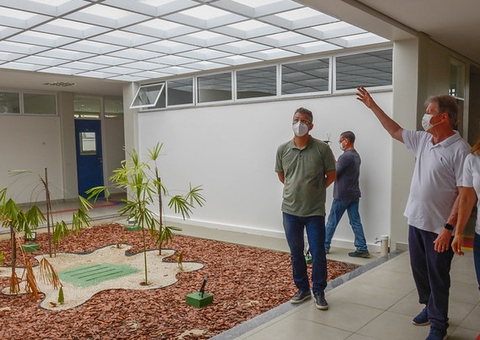 Prefeito de Manaus faz vistoria a Cime pronto para inauguração