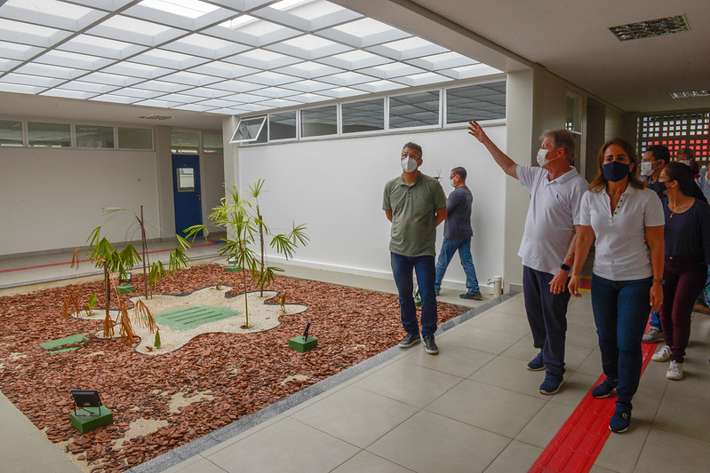 Prefeito de Manaus faz vistoria a Cime pronto para inauguração