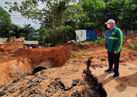 Obras na Mário Ypiranga altera rota de transportes coletivos em Manaus