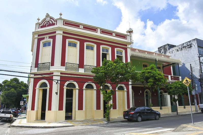Biblioteca municipal é reaberta à visitação por agendamento em Manaus