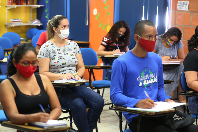 Prosamim capacita moradores do residencial Mestre Chico em Manaus