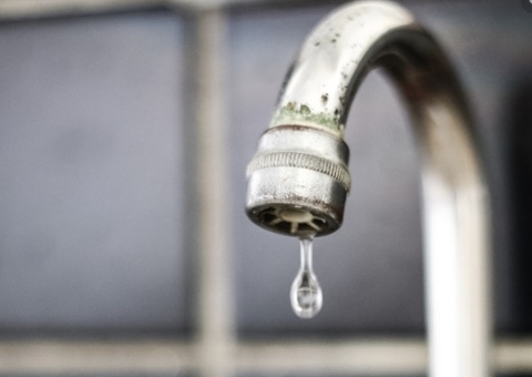 Moradores são surpreendidos com falta de água em Manaus 