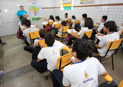 Prefeitura de Manaus desmente boato sobre antecipação de férias escolares