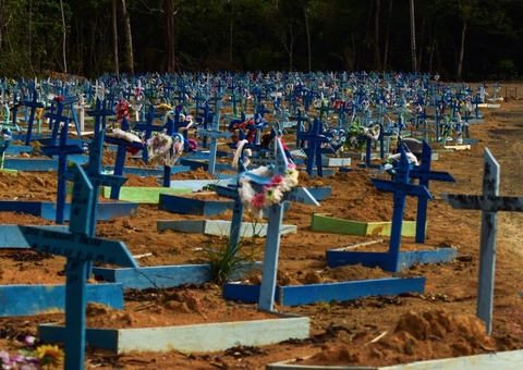 Live reúne várias religiões em homenagem ao Dia dos Finados em Manaus