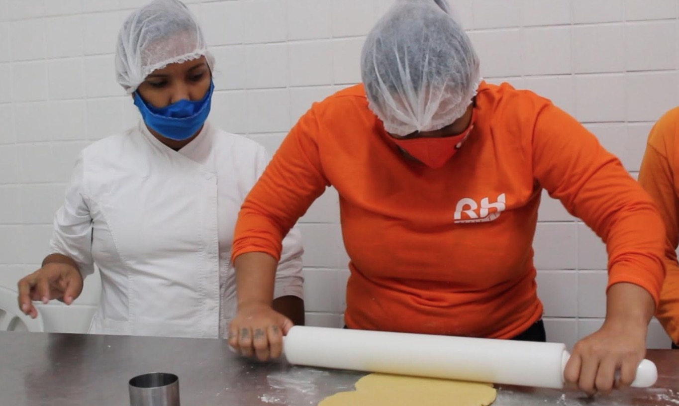 Detentas em Manaus recebem capacitação e buscam independência financeira