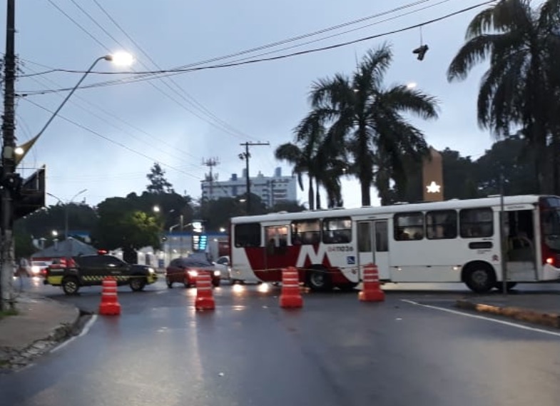 Obra emergencial na av. Mário Ypiranga pode durar até 20 dias