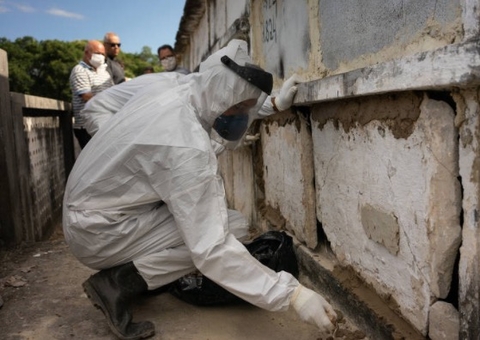 Covid: Cemitério de Manaus deve ter covas verticais para suportar demanda