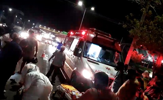 Atropelamento violento deixa dois feridos em avenida de Manaus