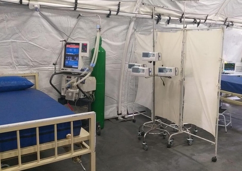 Com UTI lotada, Hospital Militar monta área externa para atender pacientes 