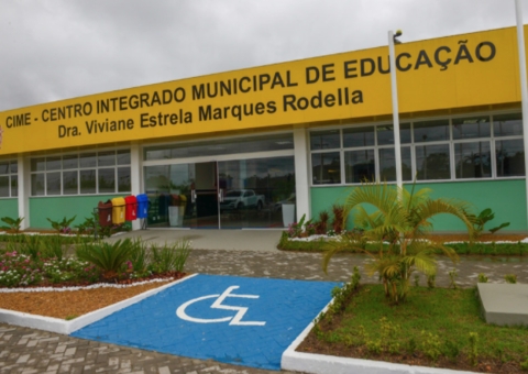 Prefeito inaugura Cime que foi símbolo na luta contra a Covid-19 em Manaus