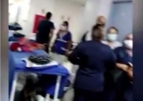 Funcionários do 28 de Agosto batem ponto ao lado de pacientes internados