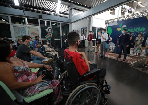 Policlínica recebe equipamentos para pacientes com deficiência em Manaus