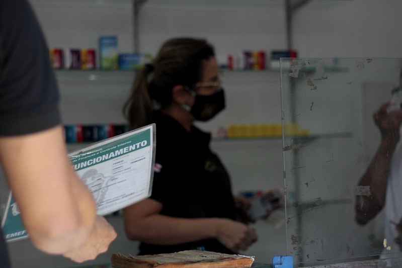 Drogarias clandestinas são alvo de operação do Ministério Público