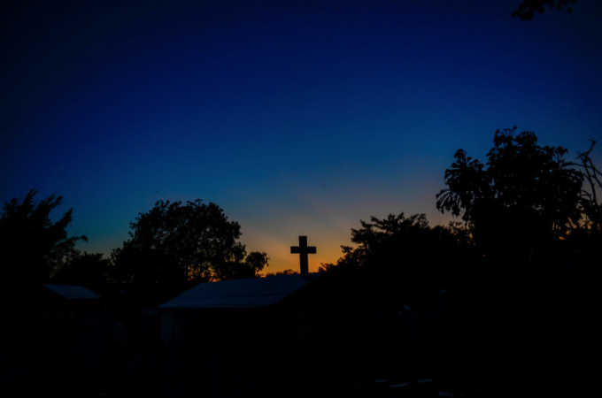 Live no Dia dos Finados faz homenagem a mortos pela Covid-19 em Manaus