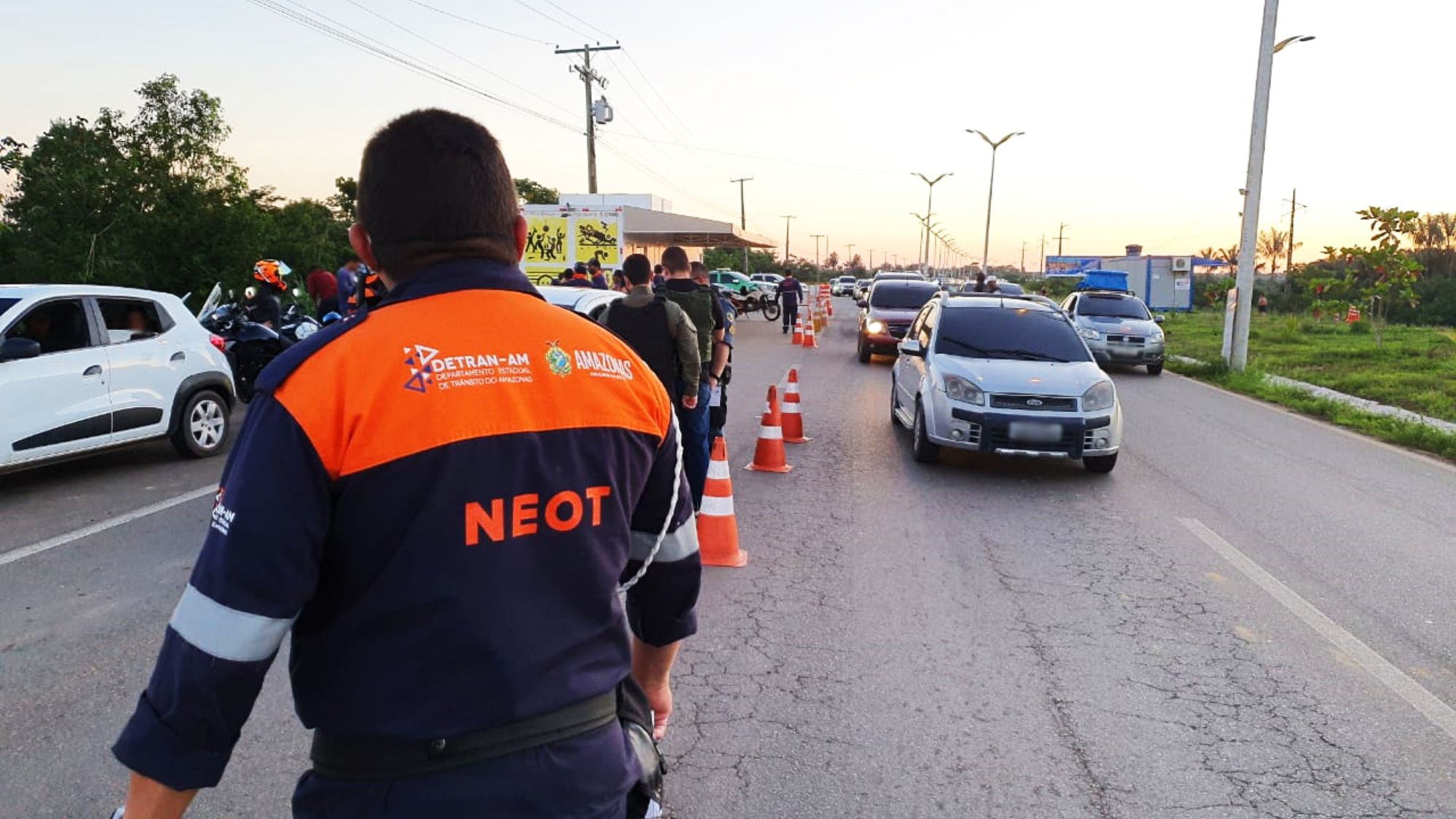 Detran autua mais de 30 motoristas embriagados durante feriado em Manaus