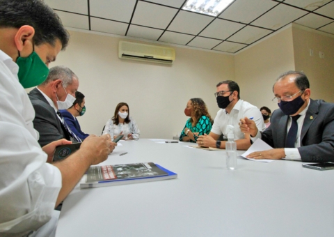 Prefeitura garante repasse do Fundeb a educadores de Manaus até dezembro