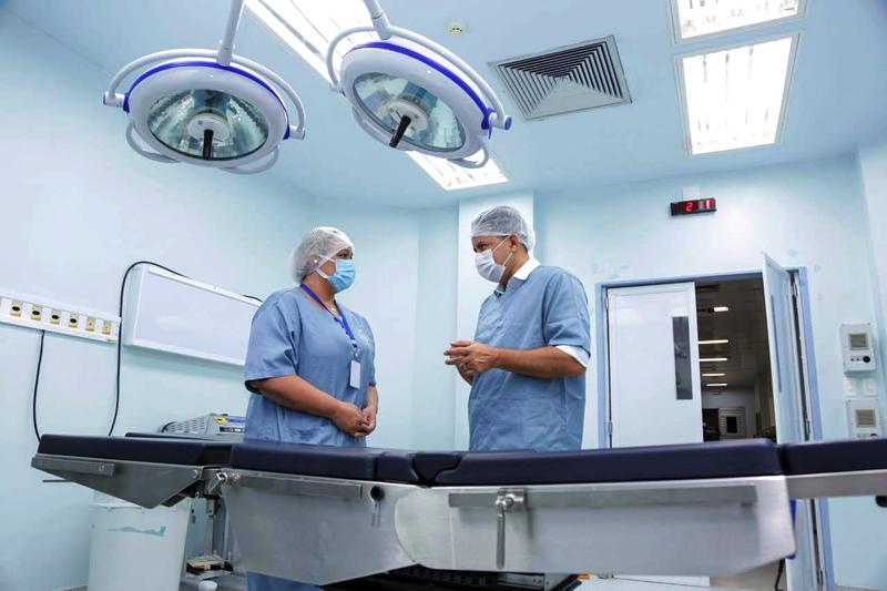 HPS 28 de Agosto recebe mesas cirúrgicas com verba de emenda parlamentar