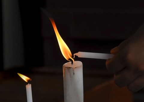 Vários bairros registram falta de energia após forte chuva em Manaus