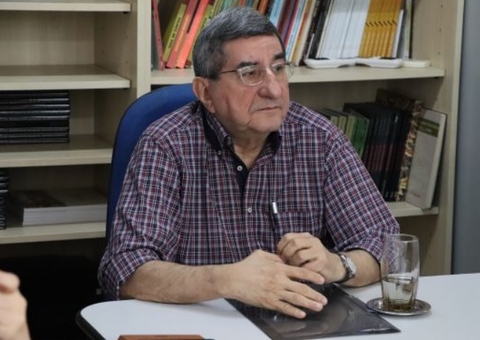 Escritor amazonense Márcio Souza é internado com covid-19