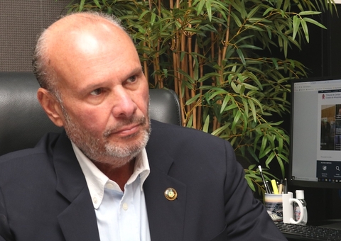 Presidente do TCE-AM, Mario de Mello recebe alta hospitalar