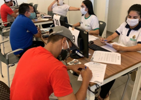 Moradores do Monte Horebe recebem 10ª parcela do Bolsa Moradia 