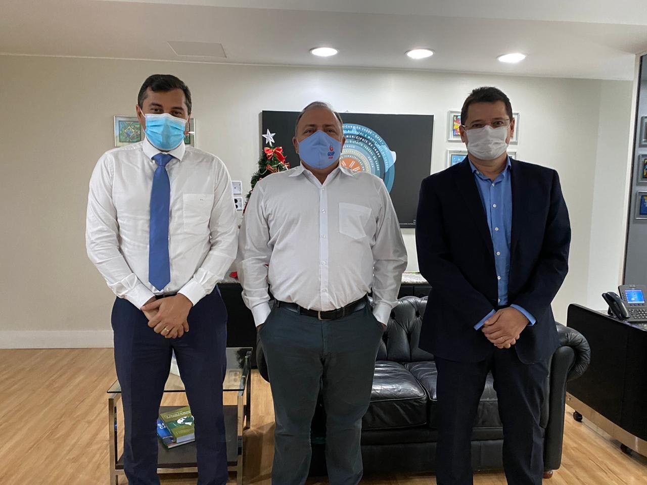 Equipe do Ministério da Saúde vem a Manaus alinhar ações de combate à Covid