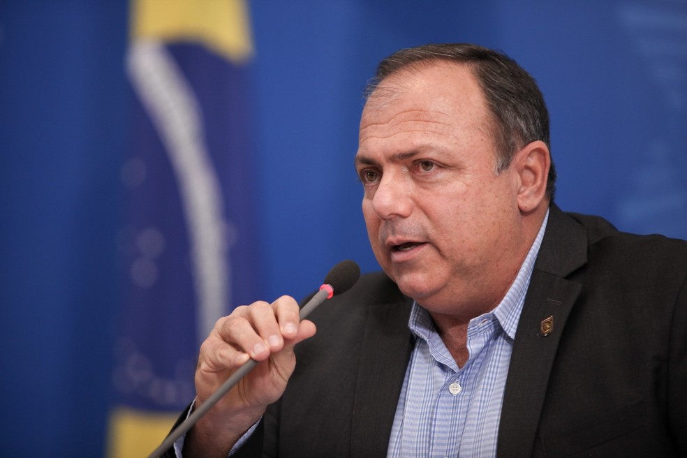 Em meio a caos na saúde, ministro Pazuello chega hoje a Manaus para reunião
