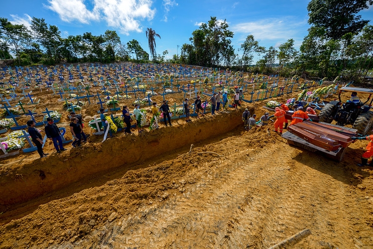 Às vésperas do Ano Novo, Manaus registra 09 mortes por Covid-19