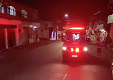 Três pessoas ficam feridas em acidente entre motos em Manaus