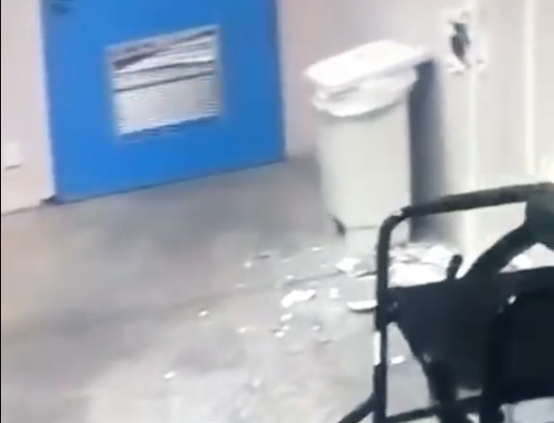 Vídeo mostra pacientes em quarto em obras em hospital de Manaus