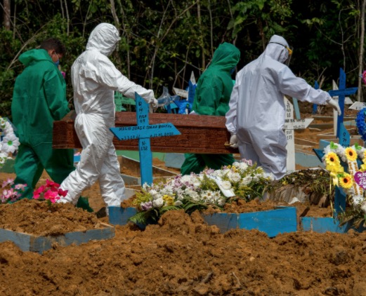 Manaus registra 91 enterros e 36 mortes por covid-19