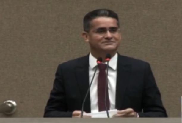 David Almeida e vice Marcos Rotta tomam posse da Prefeitura de Manaus