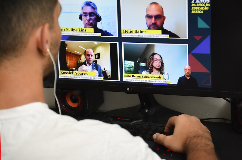 Educação de excelência em Manaus é apresentada em evento da BNCC