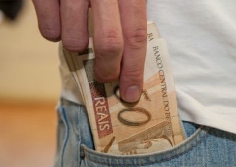 Confira lista de servidores da prefeitura que receberão 14º e 15º salários