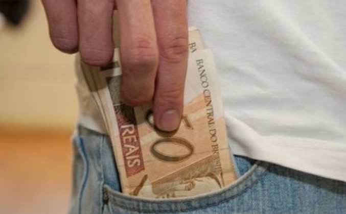 Confira lista de servidores da prefeitura que receberão 14º e 15º salários