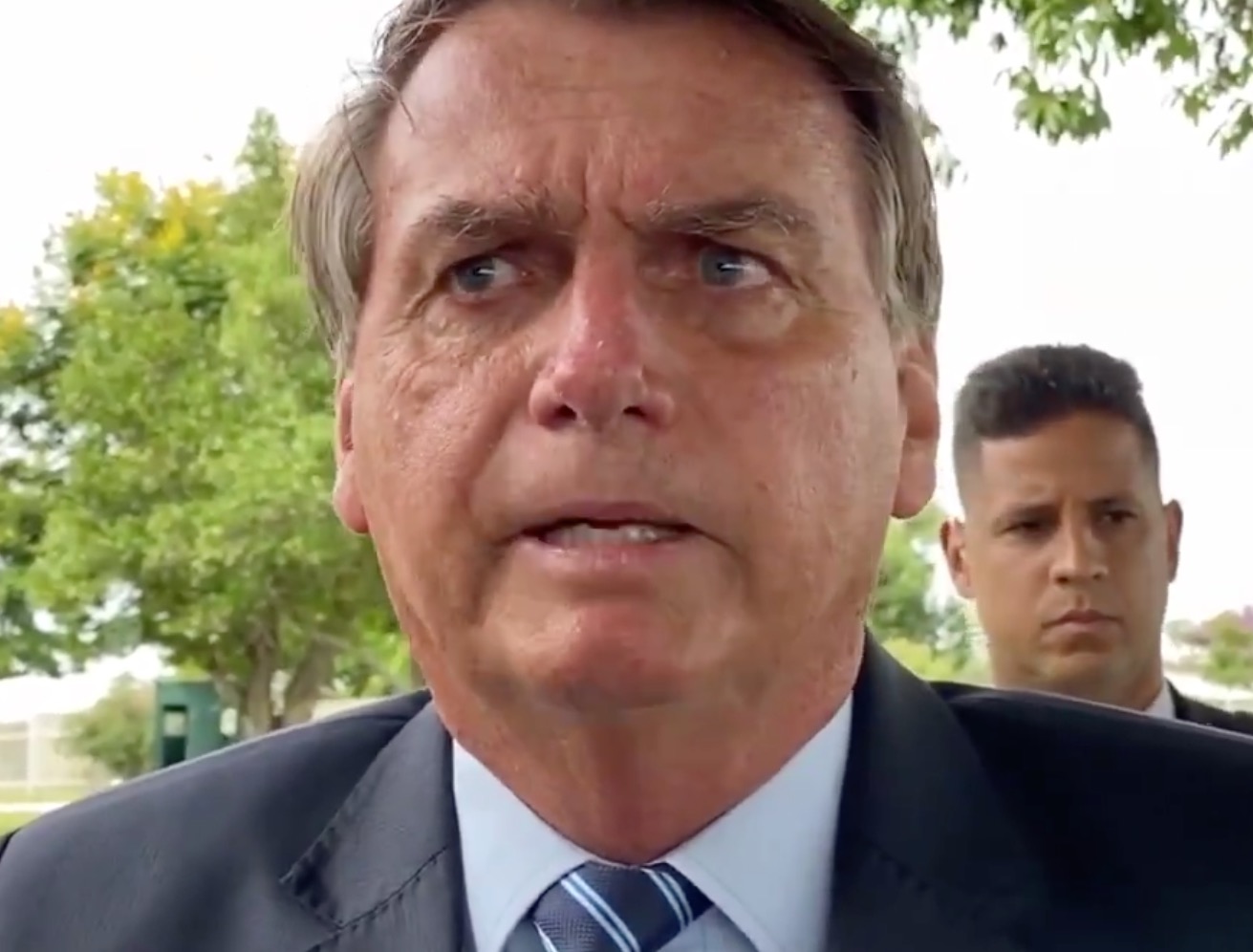Bolsonaro culpa caos em Manaus por falta de ‘tratamento’ sem comprovação