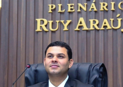 Deputado Saullo Vianna se pronuncia após ser alvo da PF em Manaus