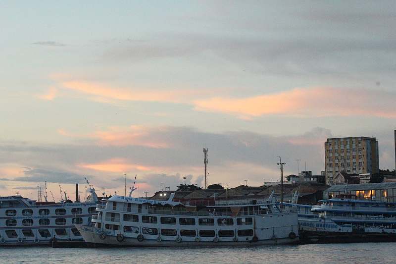 Enchente do rio Negro está abaixo dos últimos anos em Manaus