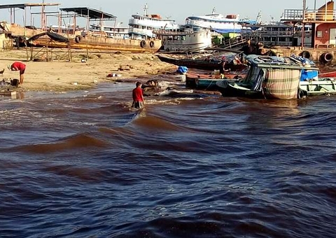 Rio Negro já subiu cerca de 3 metros desde outubro em Manaus