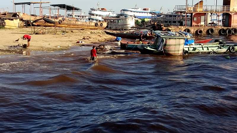 Rio Negro já subiu cerca de 3 metros desde outubro em Manaus