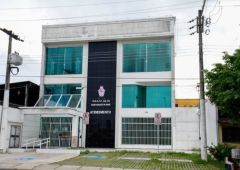 Prefeitura oferta até 100% de desconto em dívidas de taxista e mototaxista