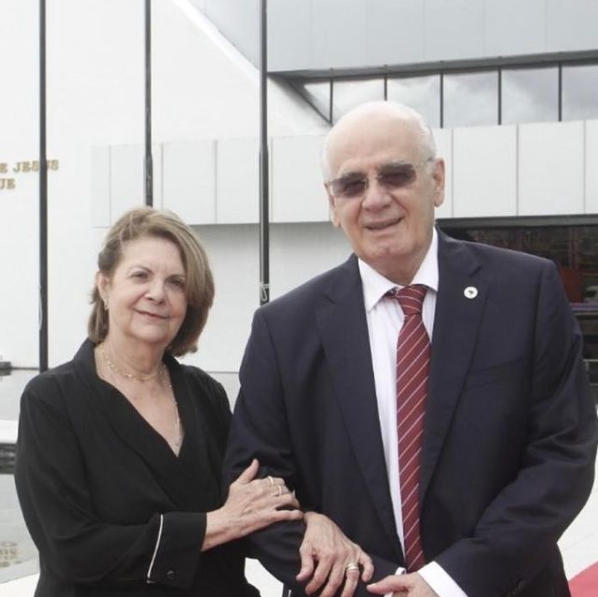 Morre Lydia Corrêa, esposa do deputado Serafim, em Manaus