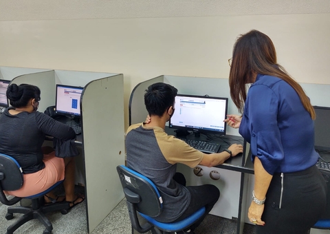 Supletivo tem atendimento exclusivo para portador de deficiência em Manaus