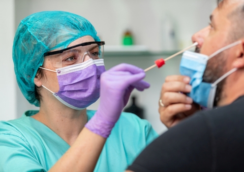 Fecomércio faz teste gratuito de covid-19 para empresários de Manaus 