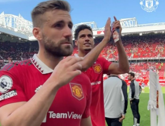 Manchester United vence e aumenta invencibilidade em casa no Inglês