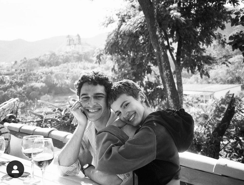 Manu Gavassi assume romance com modelo no Dia dos Namorados: ‘te amo’