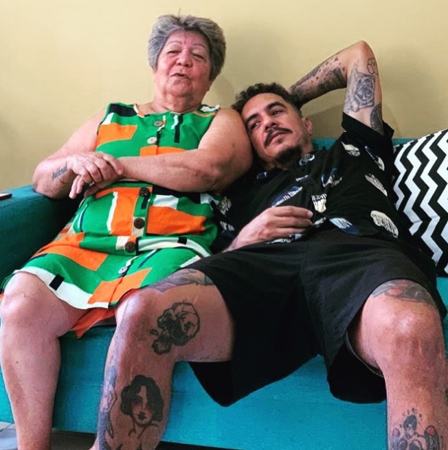 Marcelo D2 lamenta morte da mãe: ‘me bate um medo enorme de continuar’